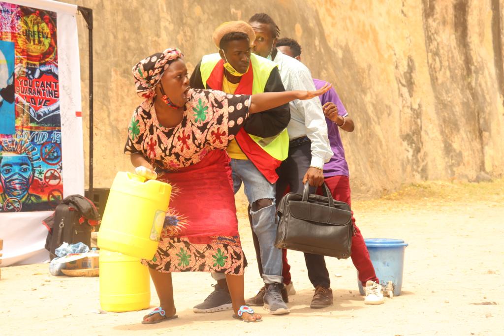 Lisemwalo Lipo performance scene 1